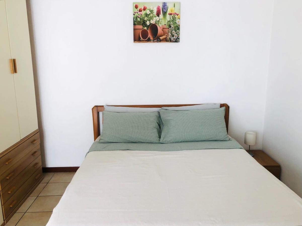 Appartement Casa Nonna Elide 2 à Besozzo Extérieur photo