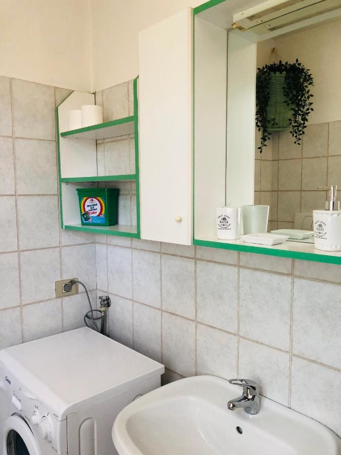 Appartement Casa Nonna Elide 2 à Besozzo Extérieur photo