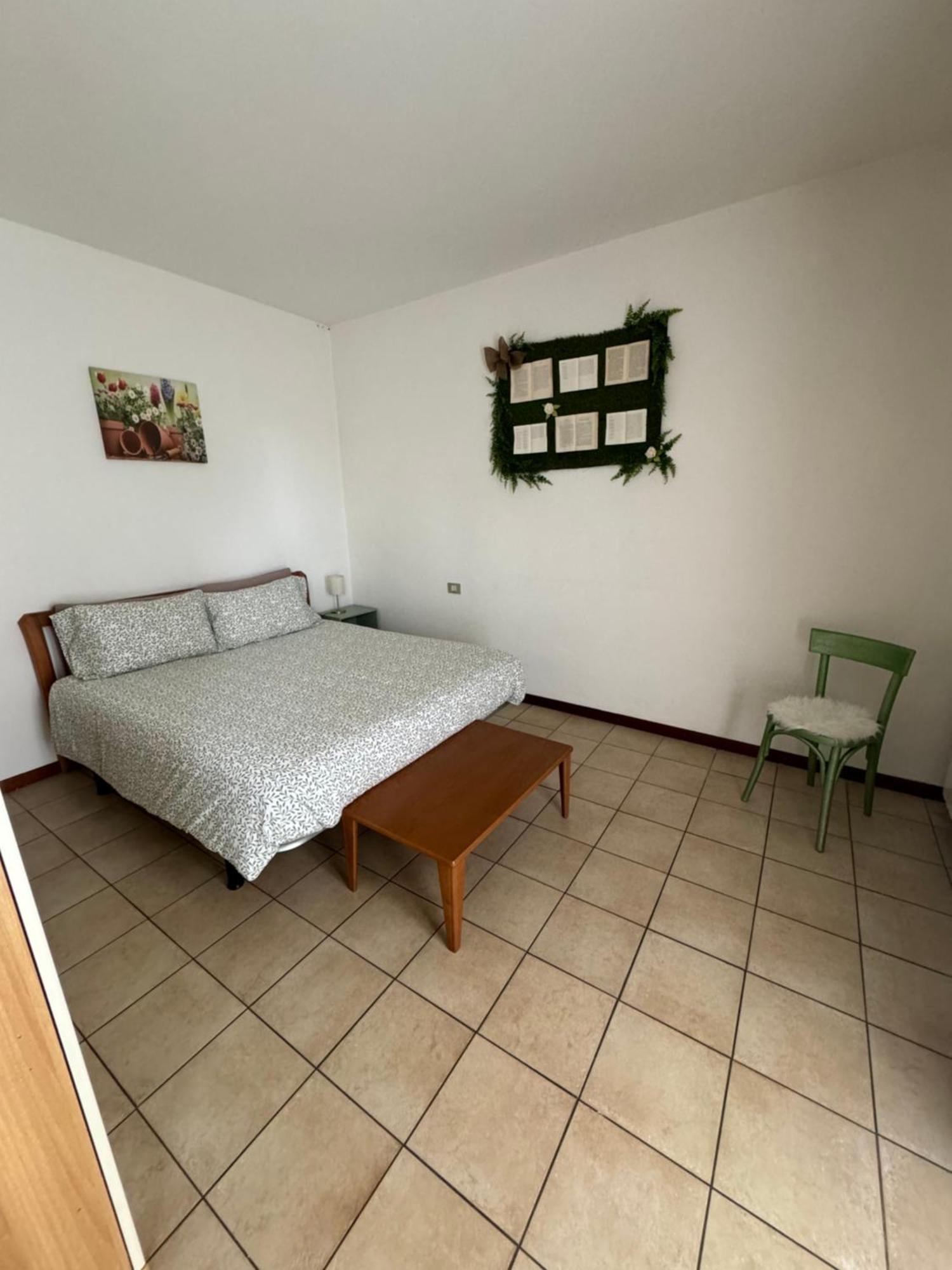 Appartement Casa Nonna Elide 2 à Besozzo Extérieur photo