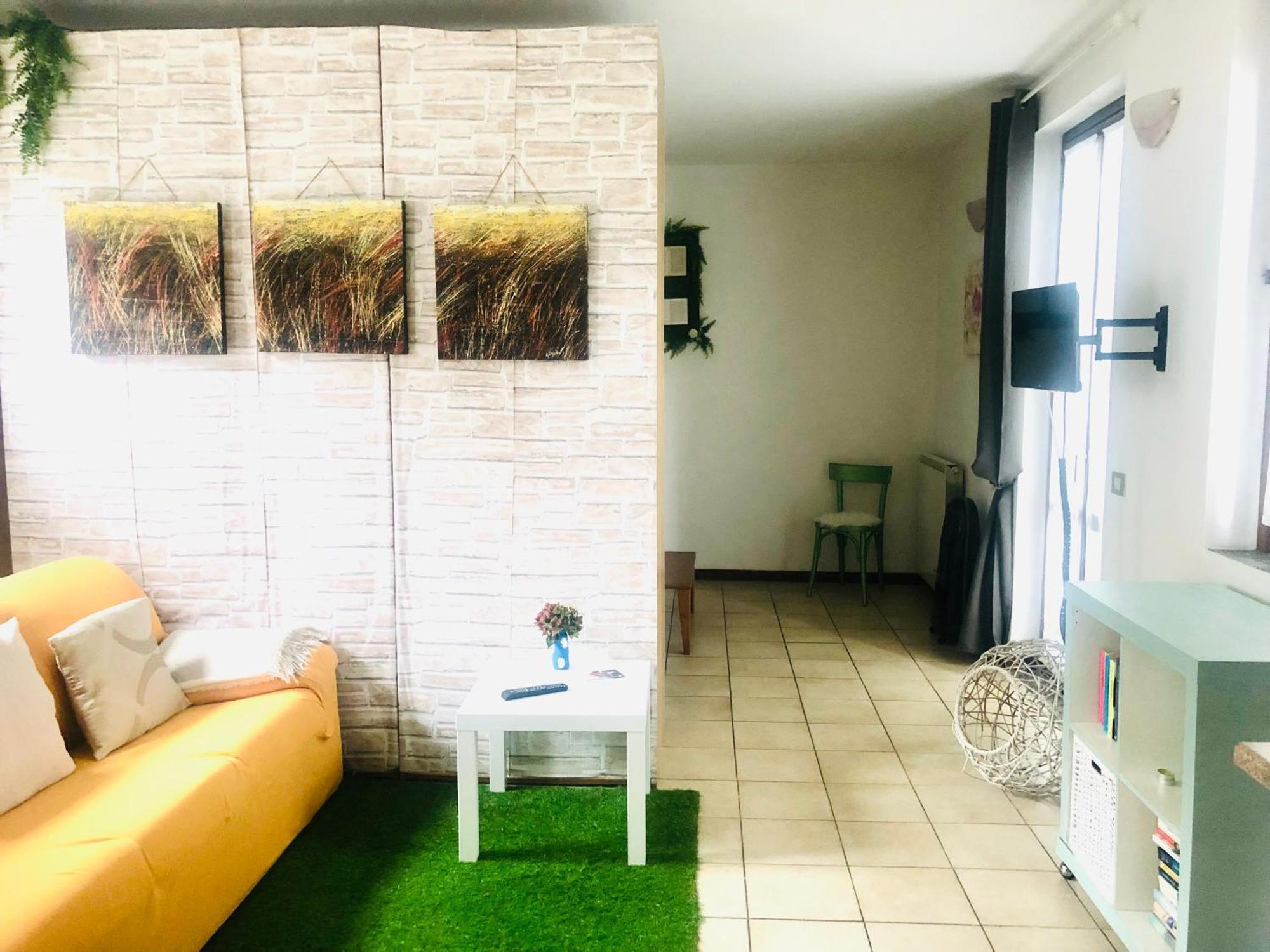 Appartement Casa Nonna Elide 2 à Besozzo Extérieur photo